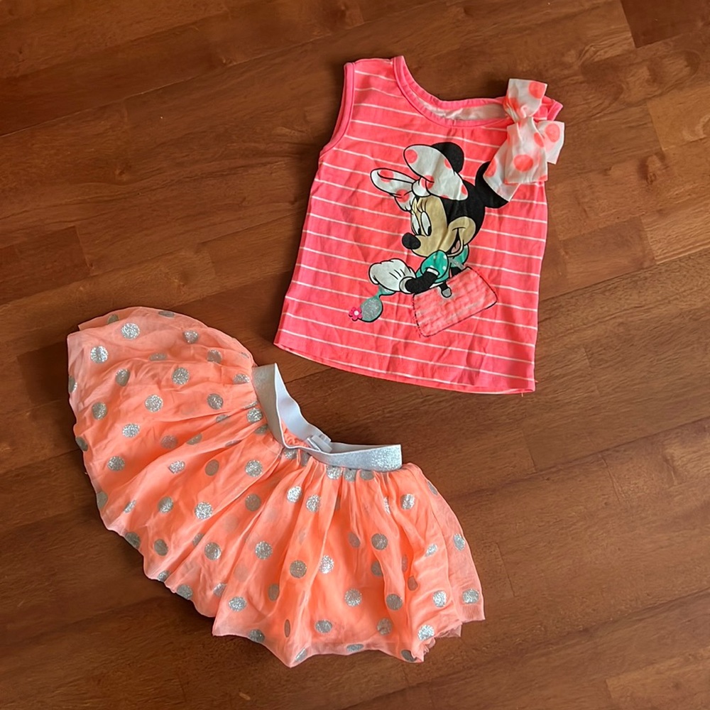 DISNEY OUTFIT